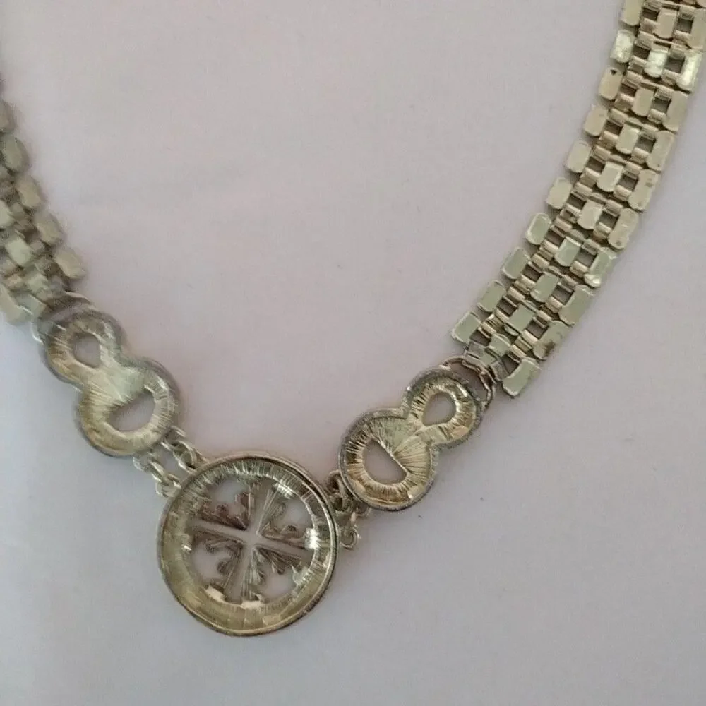 Necklace Gold Tone Rhinestone Cross Medallion Collar Statement Box Clasp Womens